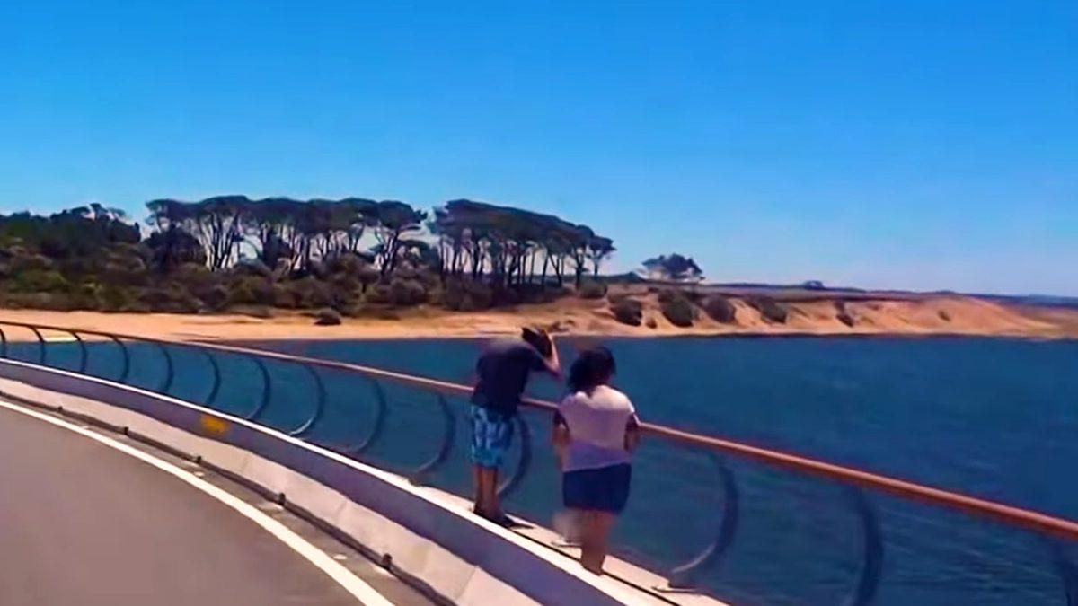 Bu Köprünün Düz Yerine Dairesel Yapılması Mantıksız mı, Yoksa Zekice Bir Sebebi Var mı?