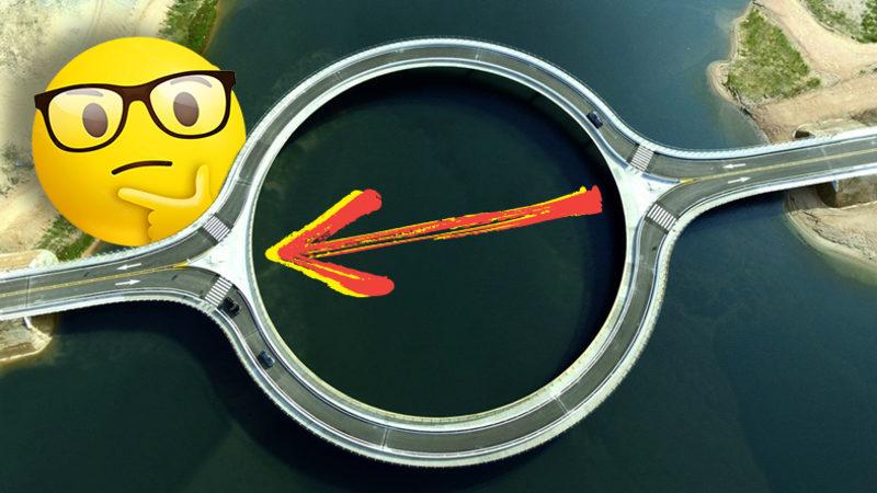 Bu Köprünün Düz Yerine Dairesel Yapılması Mantıksız mı, Yoksa Zekice Bir Sebebi Var mı?