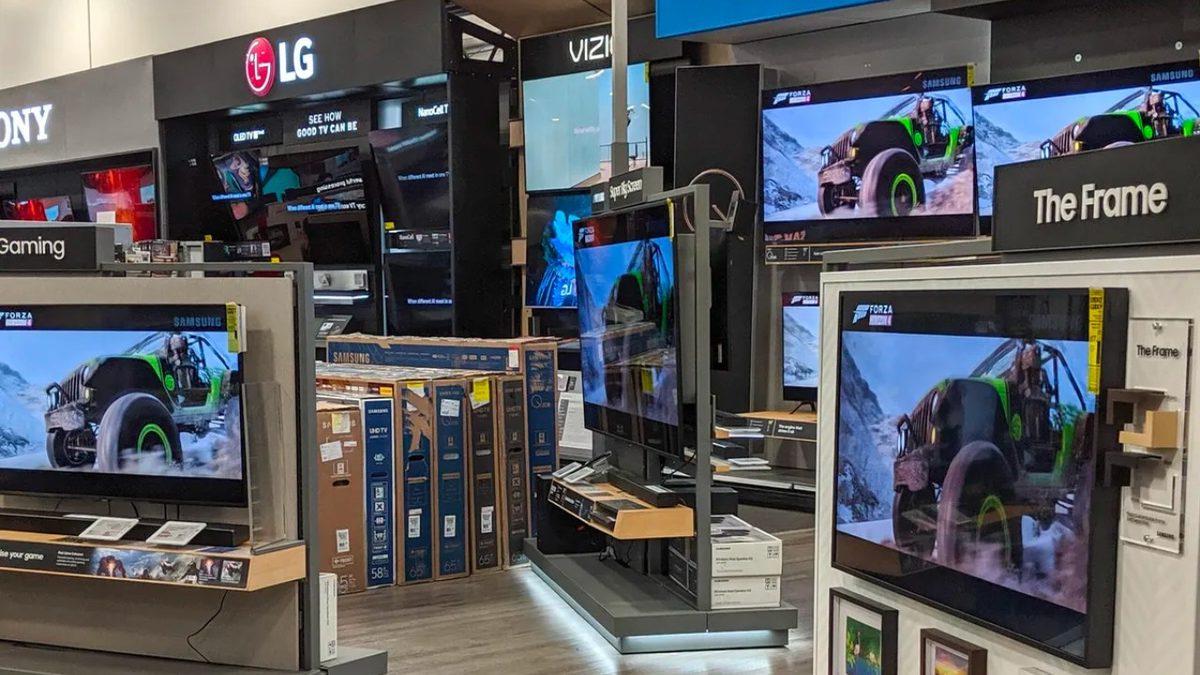 Apple, Neden Klasik Televizyonlardan Üretip Ürün Skalasını Genişletmeyi Tercih Etmiyor?