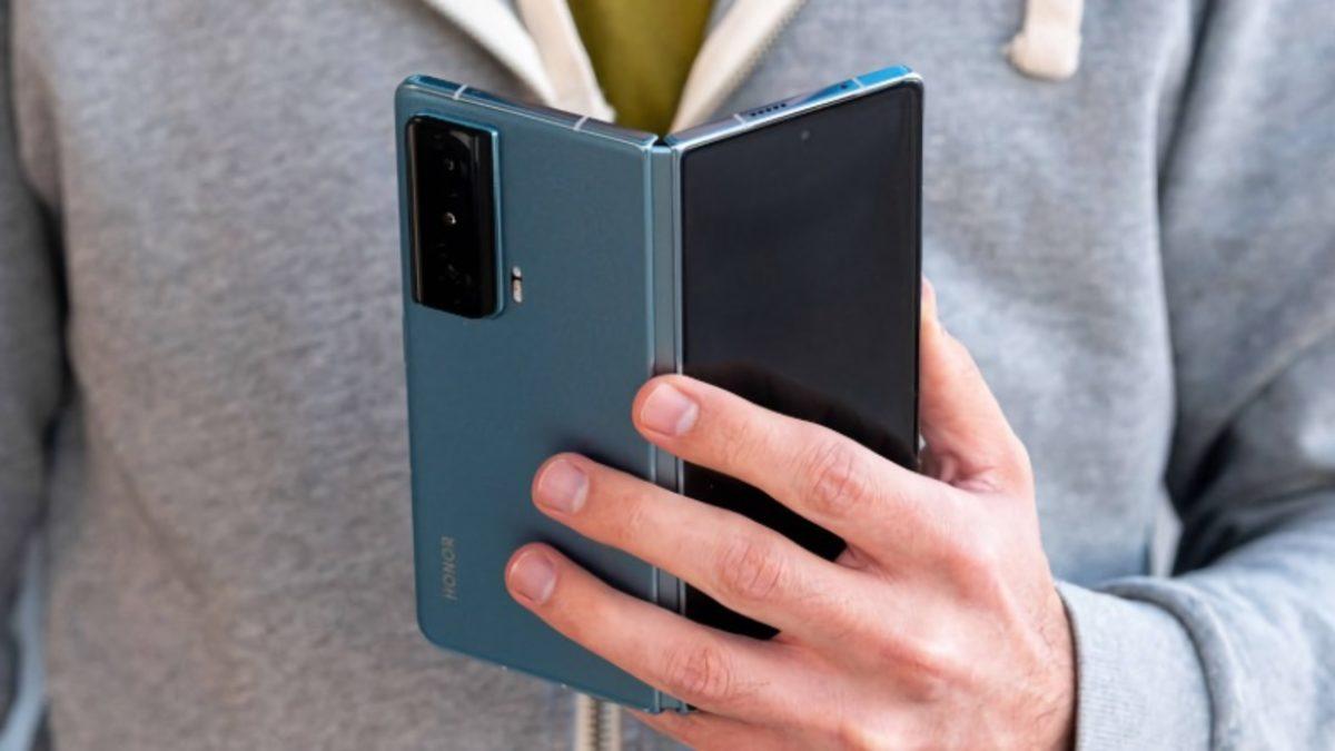Honor, En İnce Katlanabilir Telefonu Magic V2’yi Tanıttı: İşte Fiyatı ve Özellikleri