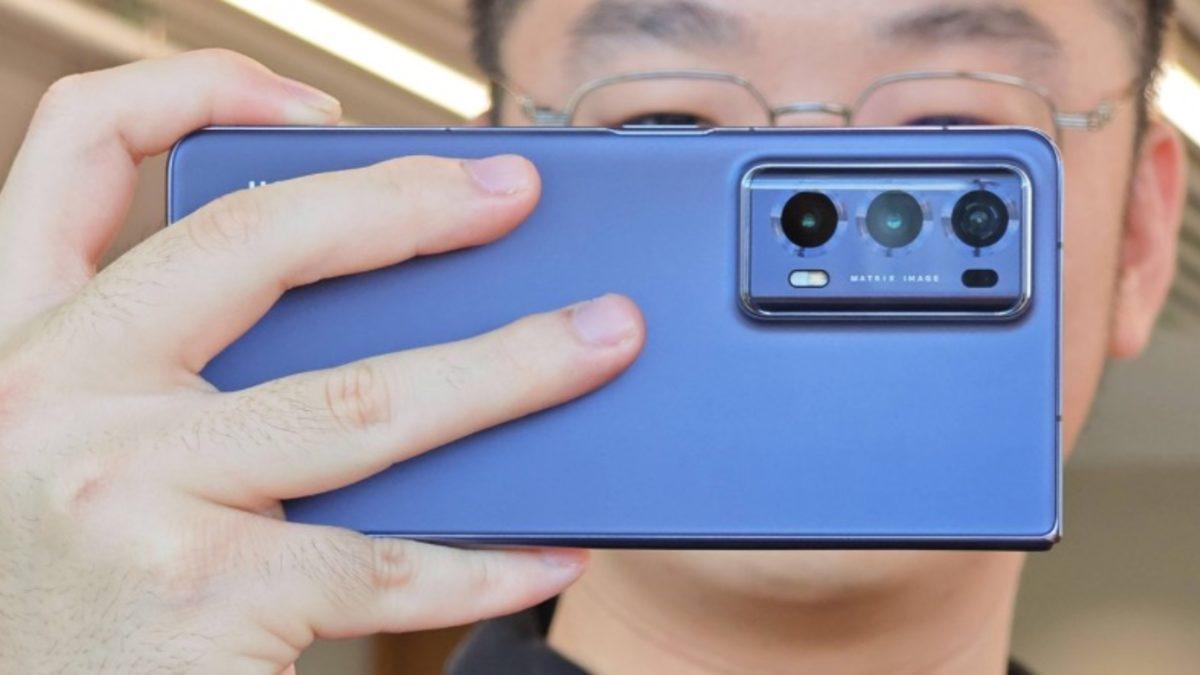 Honor, En İnce Katlanabilir Telefonu Magic V2’yi Tanıttı: İşte Fiyatı ve Özellikleri