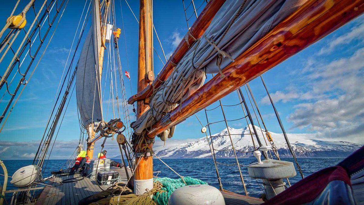 Buzlarla Kaplı Olmasına Rağmen İsminin Anlamı Neden ‘Yeşil Bölge’? Grönland Hakkında İnanmakta Zorlanacağınız 12 Bilgi