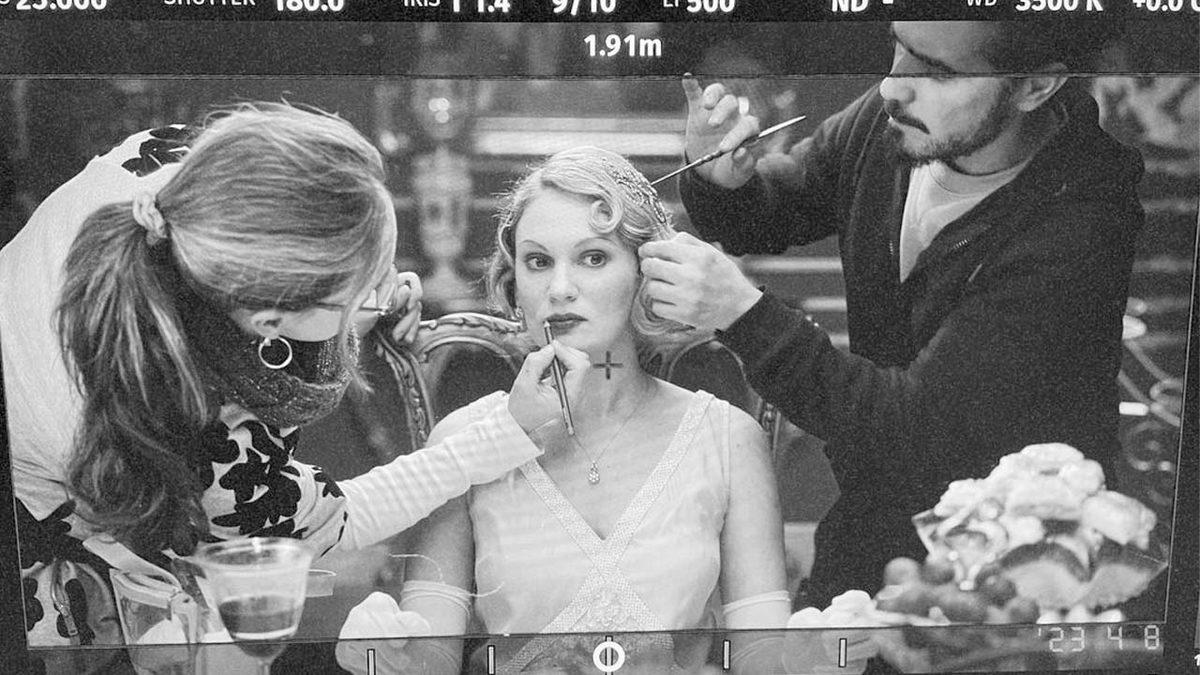 Farah Zeynep Abdullah’ın Başrolde Olduğu ’Bihter’ Filminden İlk Uzun Fragman Geldi!