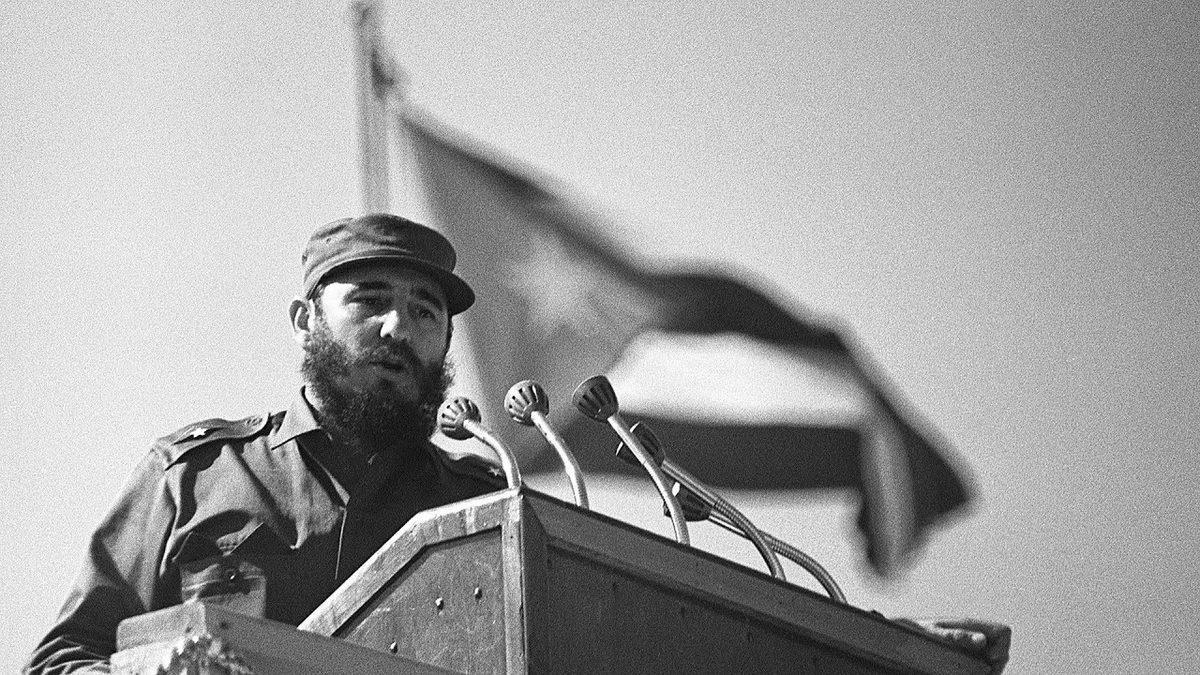 İstanbul’un Yarısı Nüfusa Sahip Ülkede Devrim Yapıp ABD’ye Kafa Tutan Fidel Castro Kimdir, Gerçekten Bir Diktatör müydü?