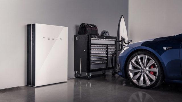 Tesla Arabalar, Artık Doğrudan Güneş Enerjisiyle Şarj Edilebilecek: Maliyetler Düşecek!