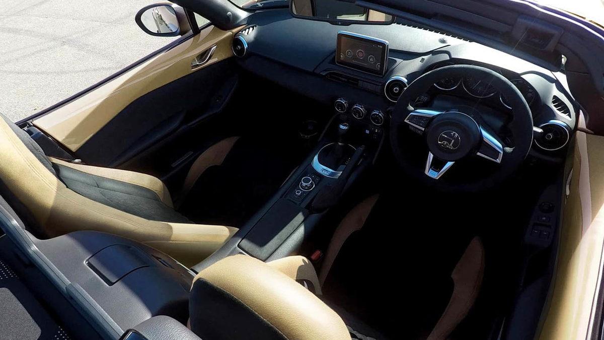 Klasik Tutkunlarının Rüyalarını Süsleyecek 2024 Model Otomobil: Mitsuoka Himiko!