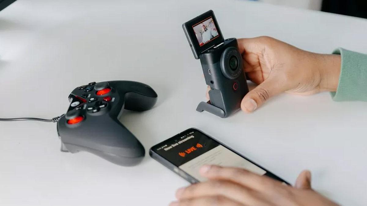 Canon’dan Herkesi Vlogger Yapacak Kamera: Karşınızda PowerShot V10!