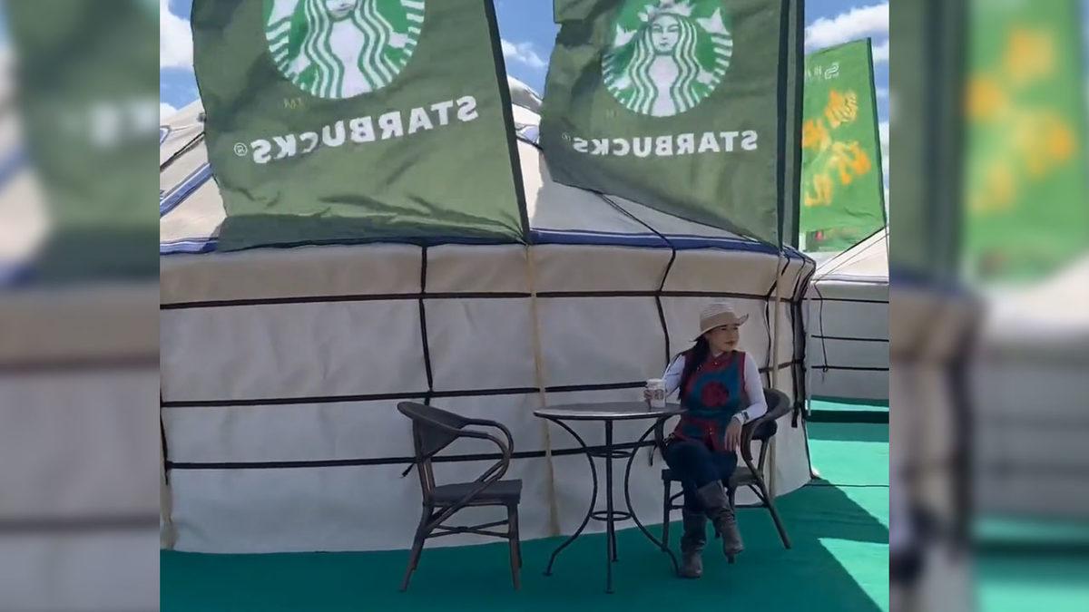 İç Moğolistan’da Otağ Şeklinde Starbucks Açıldı (Kımız Frappe İster misiniz?)