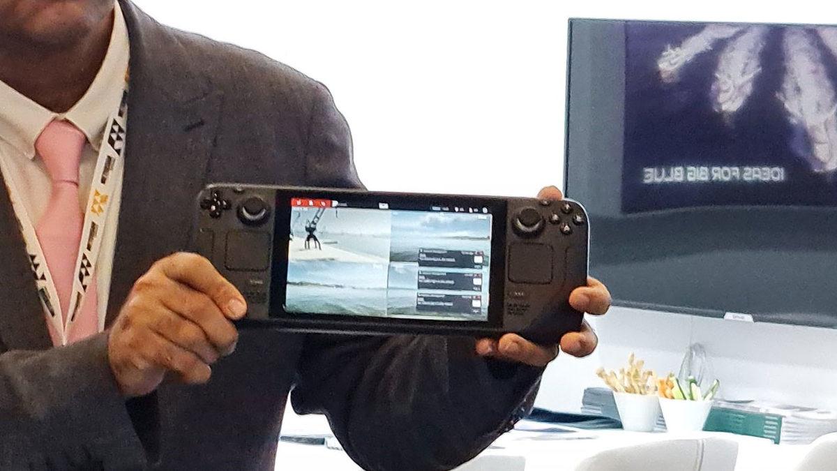 Türkiye’nin İlk Silahlı İnsansız Deniz Aracı Olmaya Aday ULAQ KAMA Tanıtıldı (Steam Deck mi O?)