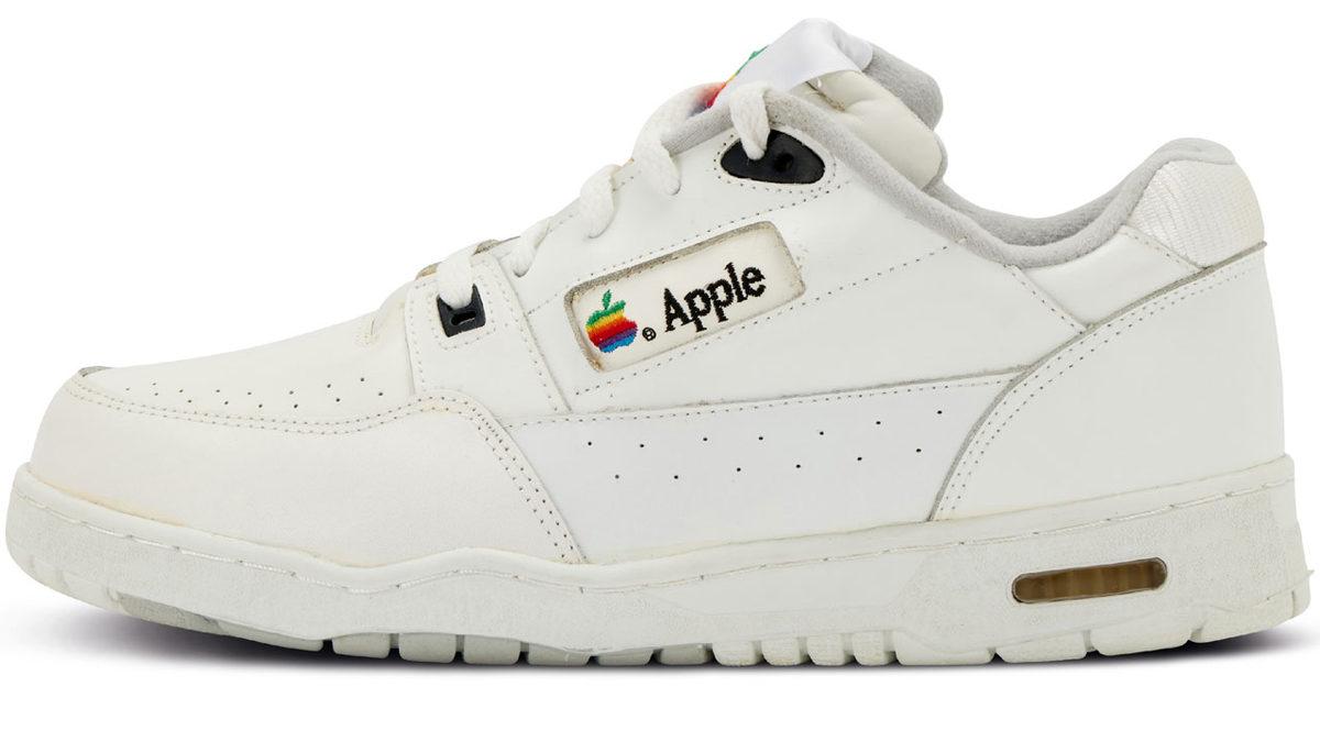 Apple Çalışanlarına Özel Üretilen Ayakkabılar, 