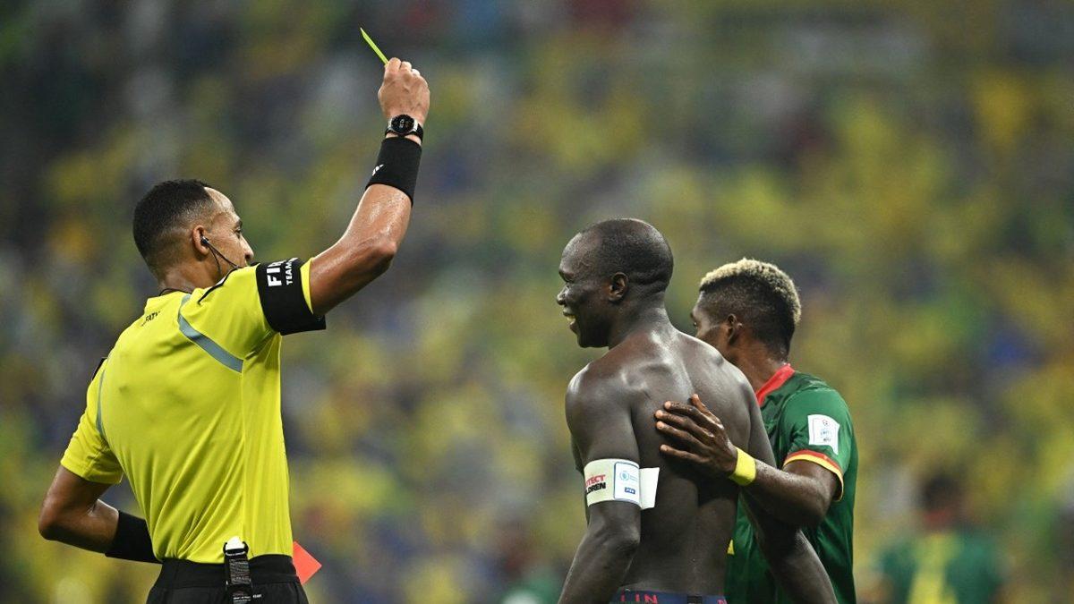 Forma Çıkarmaya Sarı Kart Gösterilmeye Başlanmasının Nedeni Olan Çok İlginç Olay: Her Şey 24 Yıl Önce Başladı!