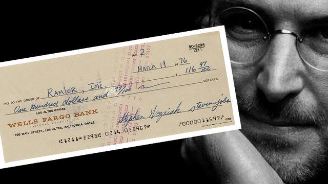 Apple Kurucuları Steve Jobs ve Steve Wozniak’ın İmzaladığı 3.000 TL’lik Çek, Açık Artırmada Milyonlarca TL’ye Satıldı