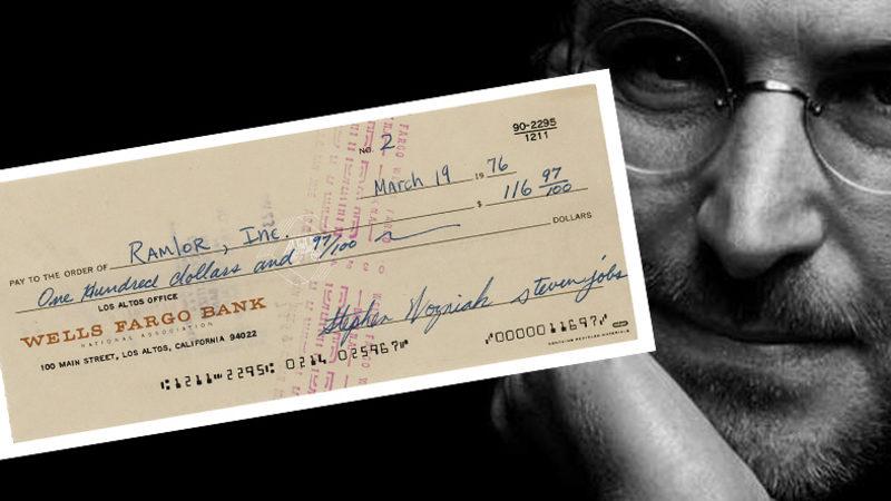 Apple Kurucuları Steve Jobs ve Steve Wozniak’ın İmzaladığı 3.000 TL’lik Çek, Açık Artırmada Milyonlarca TL’ye Satıldı