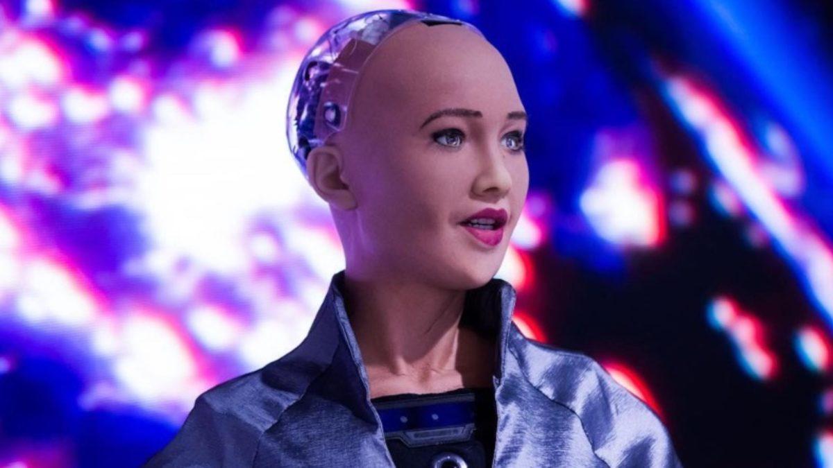 Yeni Mevzular Açık Mikrofon Bölümlerinde Sürpriz Konuk: Sorularınızı, Robot Sophia Yanıtlayacak