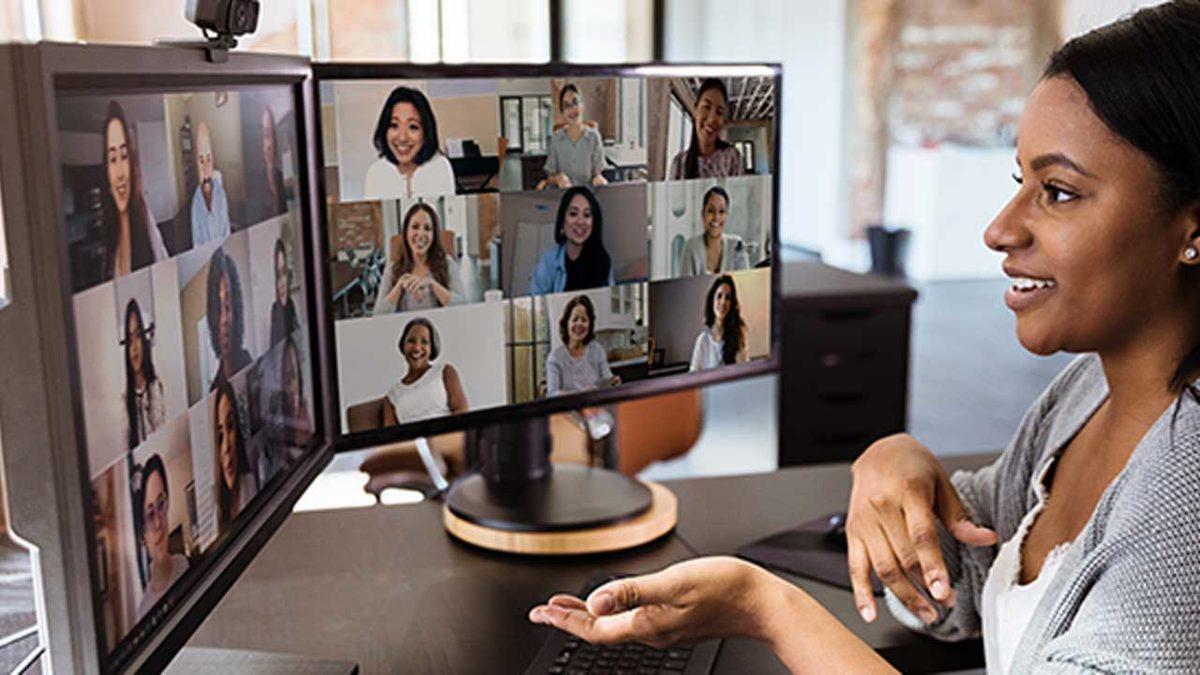 Uzaktan Çalışmanın En Temel Aracı Zoom, Uzaktan Çalışma Sisteminden Vazgeçiyor