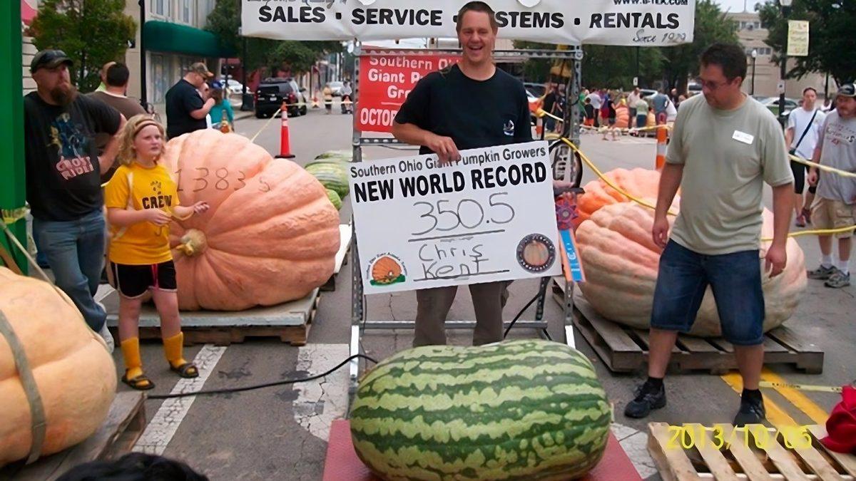 Diyarbakır Karpuzcuları Seri Üzgün: Nissan Micra’dan Bile Büyük Olan, Dünyanın En Ağır Meyvesiyle Tanışın!