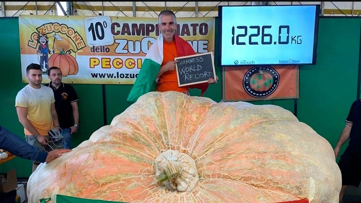 Diyarbakır Karpuzcuları Seri Üzgün: Nissan Micra’dan Bile Büyük Olan, Dünyanın En Ağır Meyvesiyle Tanışın!