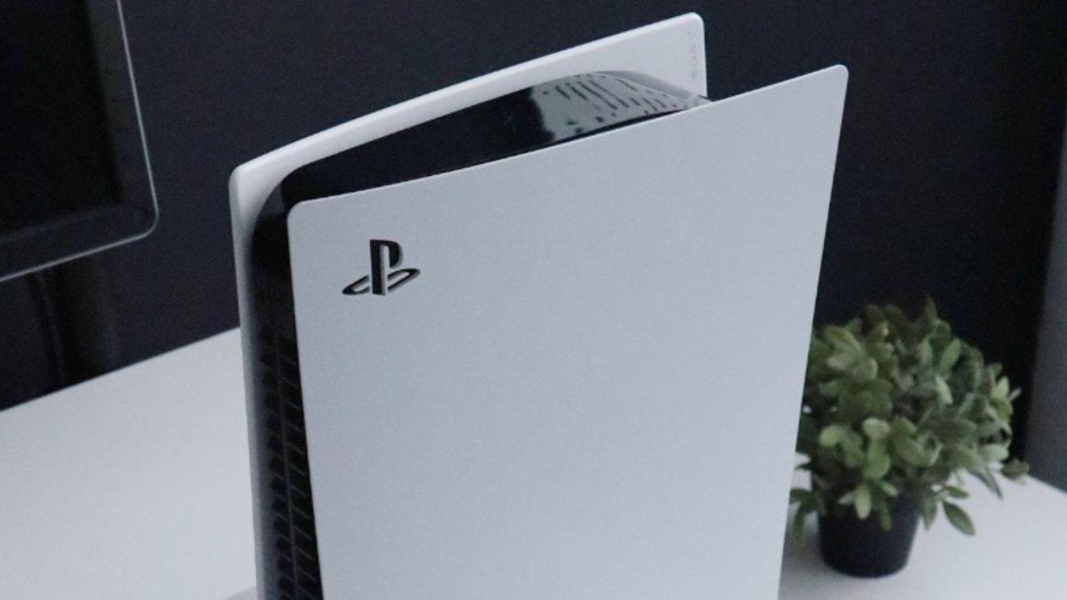 “PlayStation 5 Slim” Olarak Adlandırılan Yeni Cihazın İlk Görüntüleri Sızdırıldı: Tanıtımına Haftalar Kalmış Olabilir!