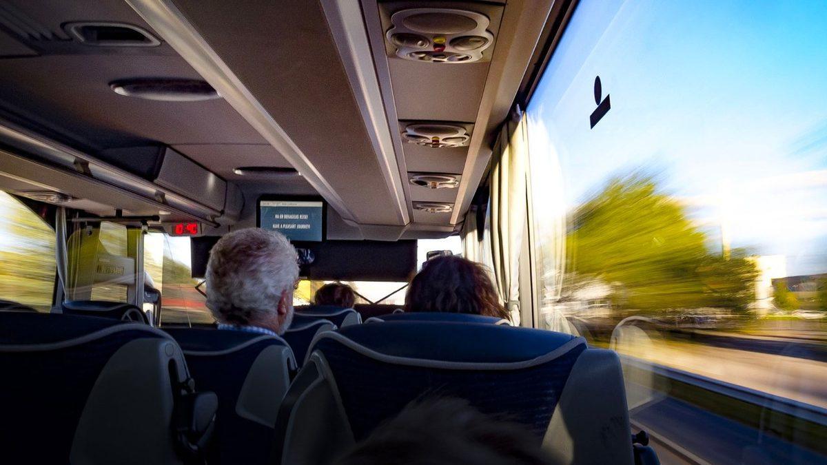 Pencere Kenarı Sevdalılarına Kötü Haber! Kaza Esnasında Bir Yolcu Otobüsündeki En Güvenli Koltuk Hangisi?
