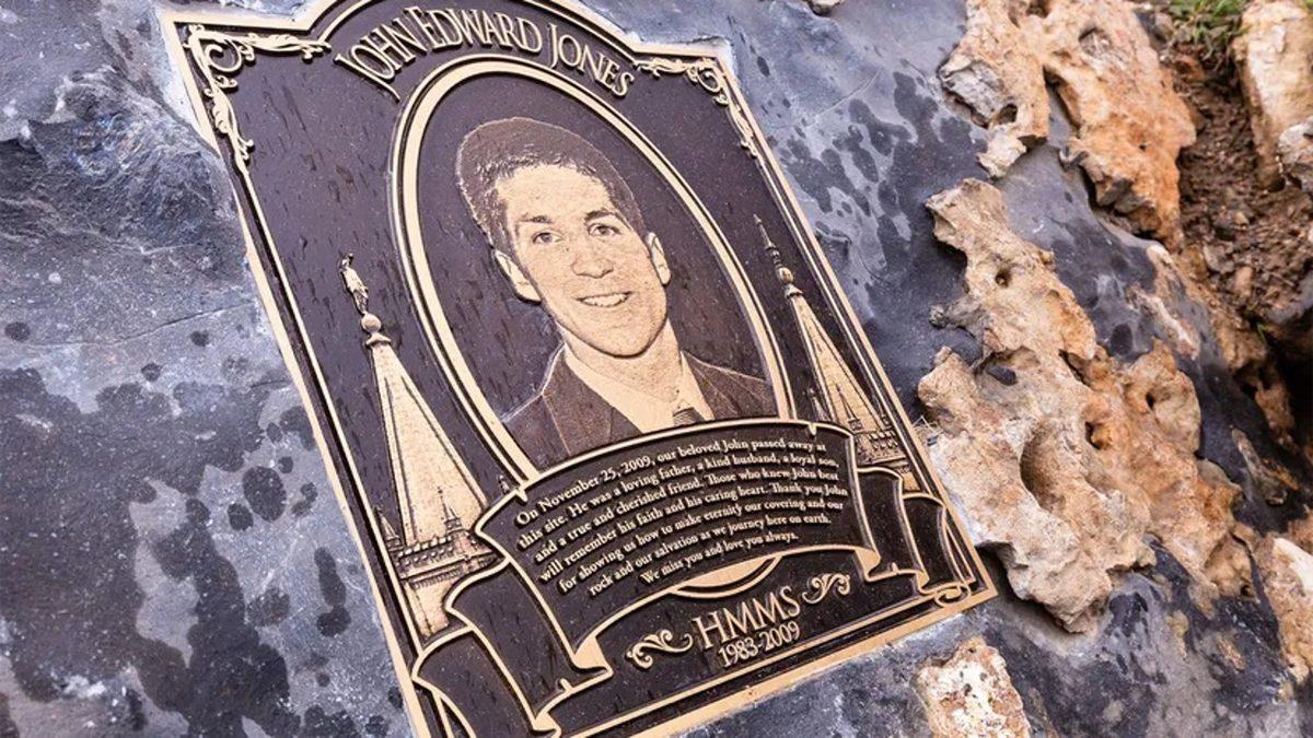 Okurken İçiniz Daralacak: Girdiği Mağaradaki Bir Oyukta Sıkışıp Kalan Adamın Çok Kötü Sonlanan Hikâyesi