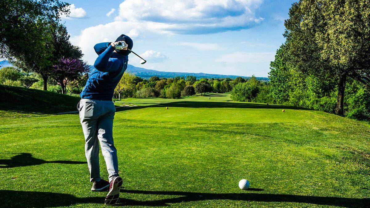 Zenginlerin Golfe Olan Düşkünlüğünün Sebebi Aslında Çok Başka: Peki Onları Bu Kadar Cezbeden Şey Ne?