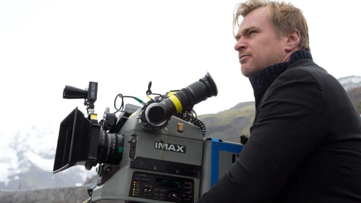Yönetmen Christopher Nolan Neden Akıllı Telefon ve İnternet Kullanmıyor?