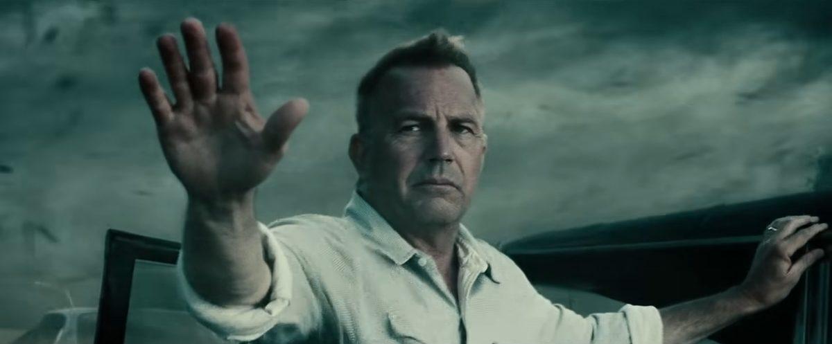 Baş Dönmesinden Fazlası: Dev Bir Hortuma Kapılırsanız İçinde Neler Yaşarsınız?