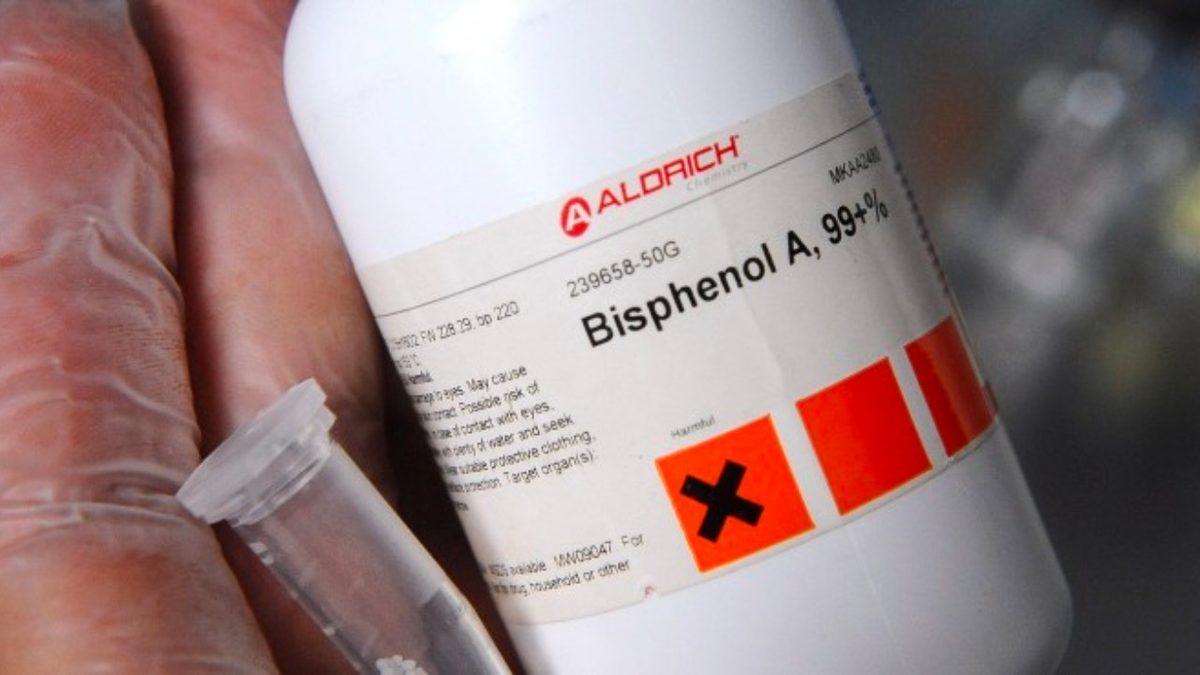 Mikrodalgaya Yiyecek Koyarken Plastik Kap Kullanıyorsanız Birazdan Okuyacaklarınız Hoşunuza Gitmeyebilir!