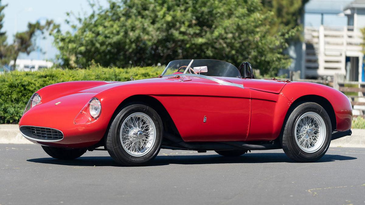 Bu Gördüğünüz ’Çıtır Hasarlı’ Ferrari, Yaklaşık 2 Milyon Dolara Satıldı: Peki Neden?