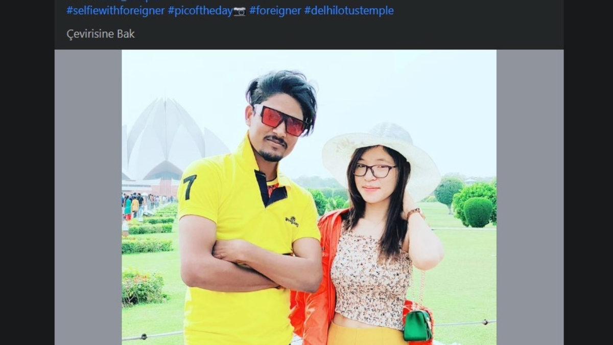 Hindistanlıların Beyaz Tenli Turistlerle Fotoğraf Çektirme Takıntısının Ardında Ne Gibi Sebepler Var?