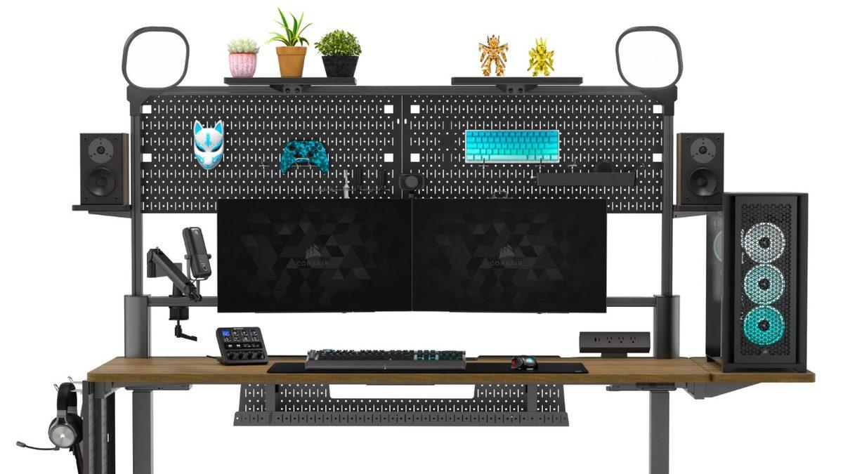 Corsair, Kafanıza Göre Optimize Edebileceğiniz Ultra Opsiyonel Bilgisayar Masasını Duyurdu
