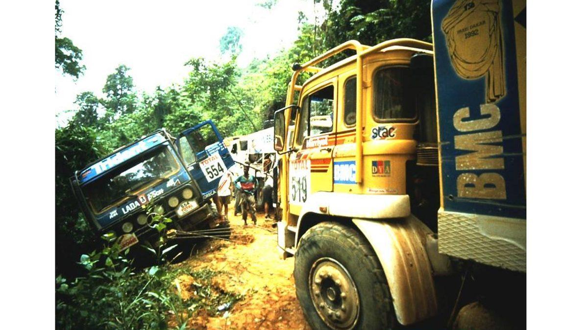 BMC Fatih Kamyonla Ralli mi Olurmuş? Efsane Yarışçı Renç Koçibey, Bir İç Savaşın Ortasında Bunu Başarmıştı!