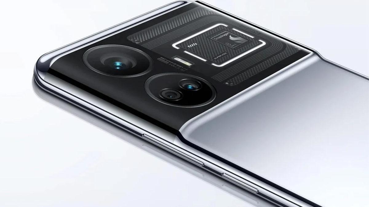 İki Farklı Batarya Seçeneği Sunan Telefon realme GT 5 Duyuruldu