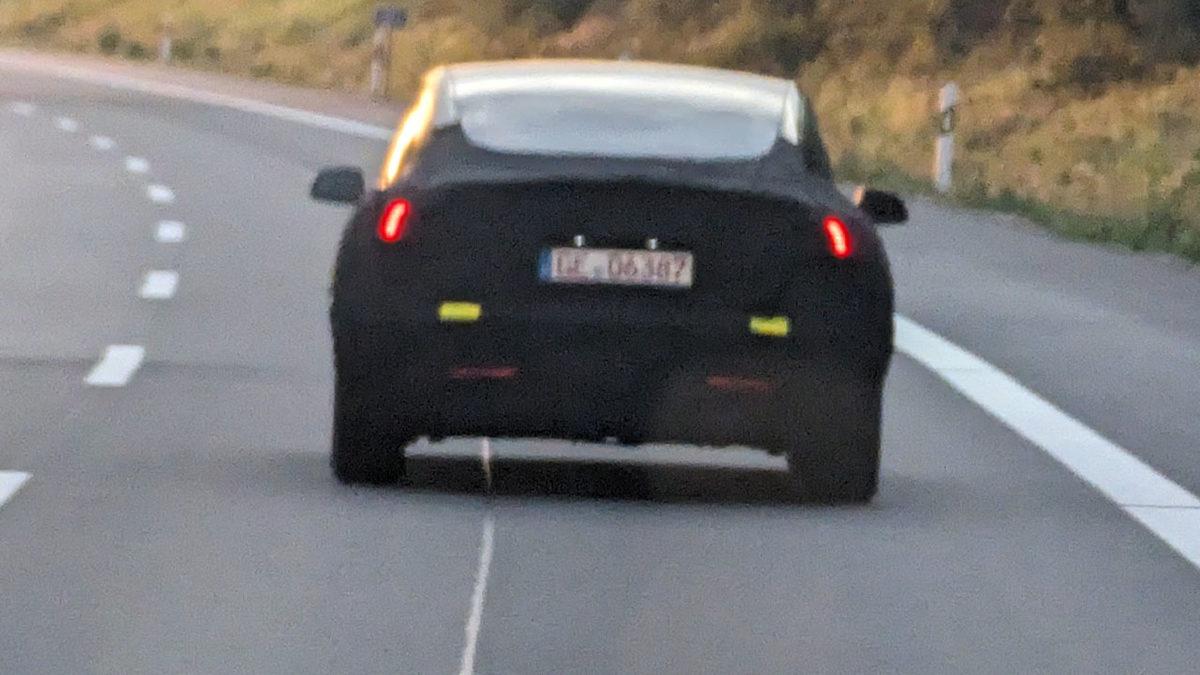 Makyajlı Tesla Model 3 İlk Kez Görüntülendi: Türkiye’ye Gelirse 