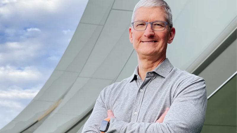 Apple’ın CEO’su Tim Cook, "Darlandığında" Kafasını Nasıl Boşalttığını Açıkladı: "Yapabileceğiniz En İyi Şey..."