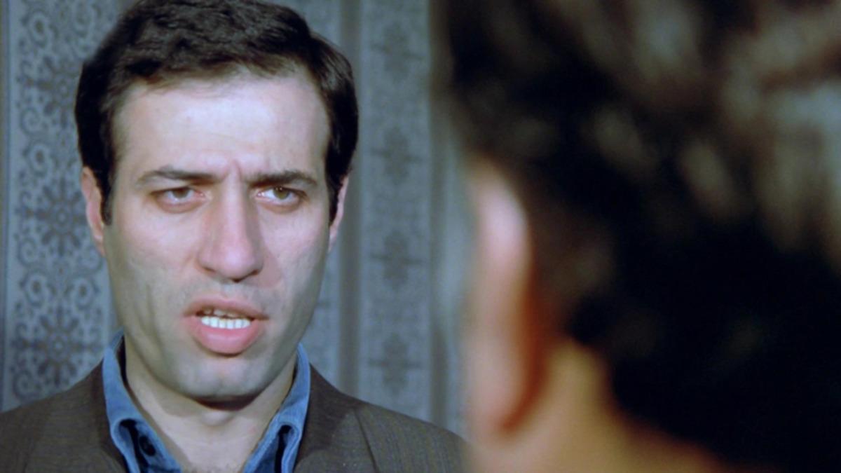 Kemal Sunal’ın Korkusuz Korkak Filmindeki ‘Dosya Karışıklığı’ Sahnesi Gerçek Oldu!