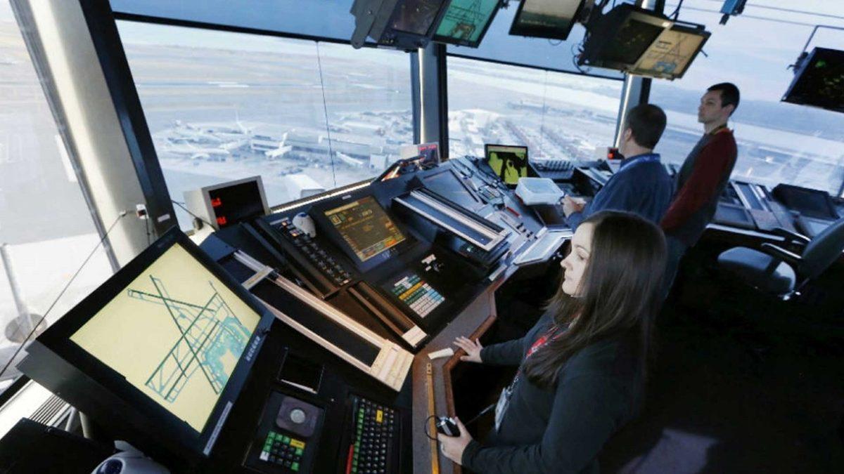 Havada 1000 km/sa Hıza Ulaşabilen Uçaklar, Nasıl Oluyor da Çarpışmadan Uçabiliyorlar?