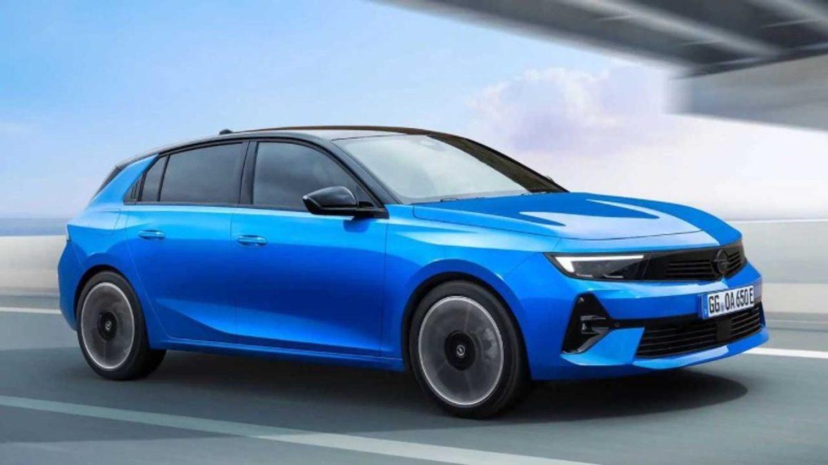 418 Km Menzile Sahip Elektrikli Opel Astra, Türkiye’de Satışa Sunuldu