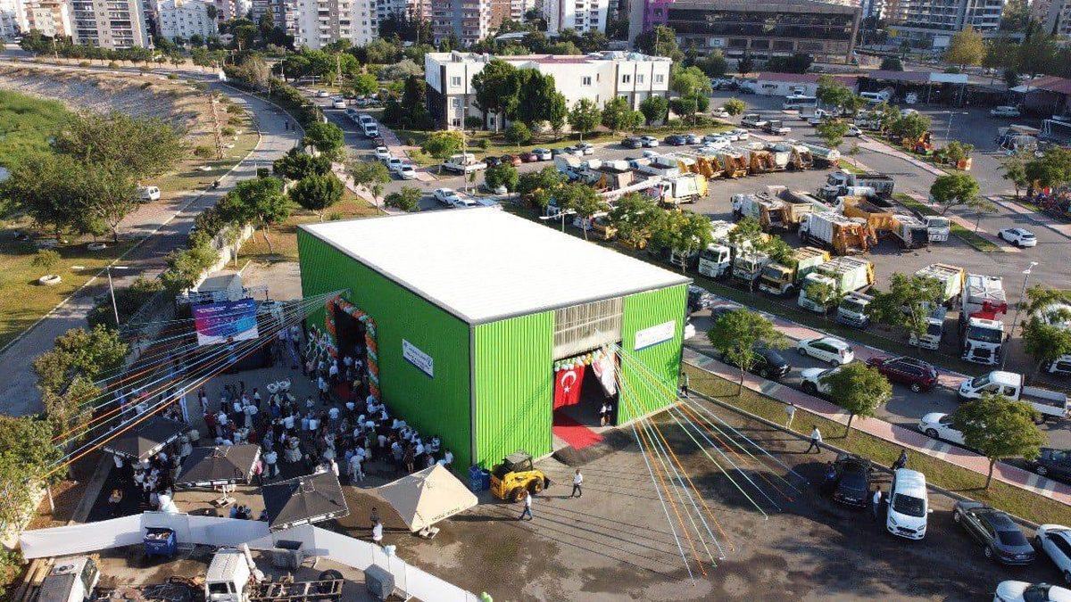 Atık Toplama Kutusunun İçini Gösteren Video, Sosyal Medyada Gündem Oldu: Geri Dönüşüm İçin Gerçekten Boşuna mı Çabalıyoruz?