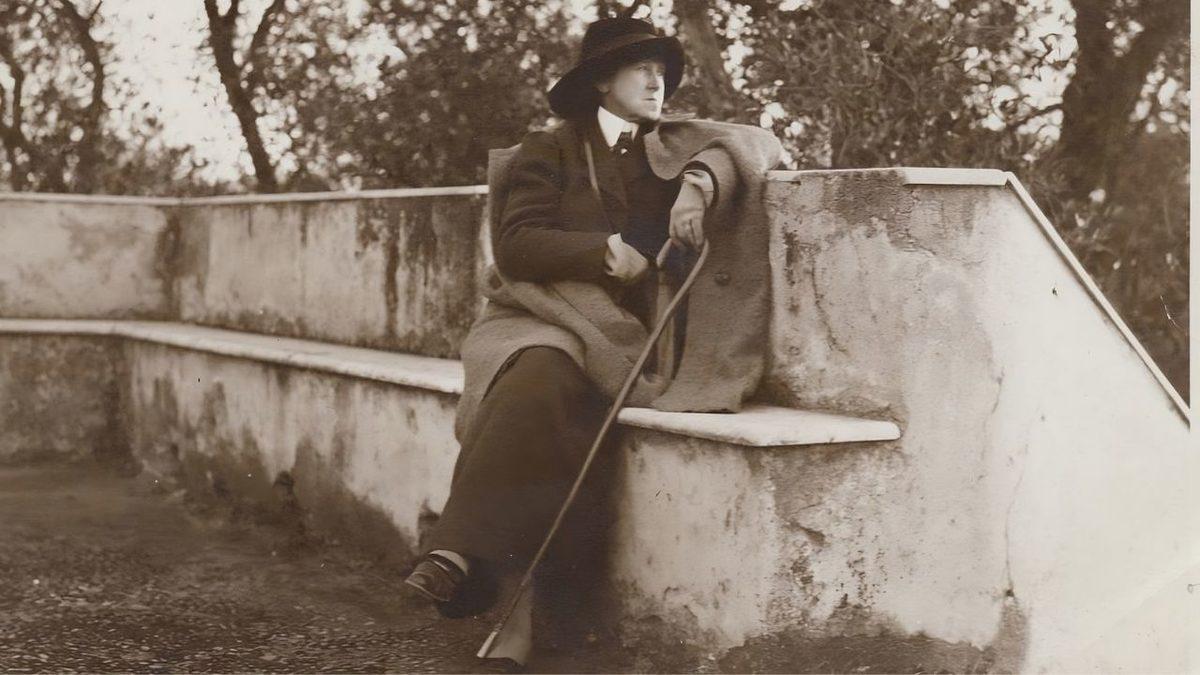 Ön Yargılardan Kurtulabilmek Adına Erkek Mahlası Kullanmak Zorunda Kalan Dünyaca Ünlü Kadın Yazarlar