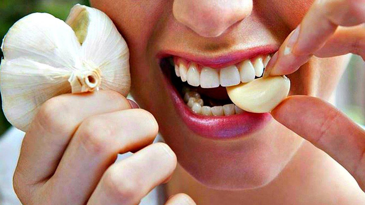 Sarımsak, İçinde Ne Var da Bu Kadar Keskin Kokabiliyor? Bilime Göre Bir Açıklaması Var...