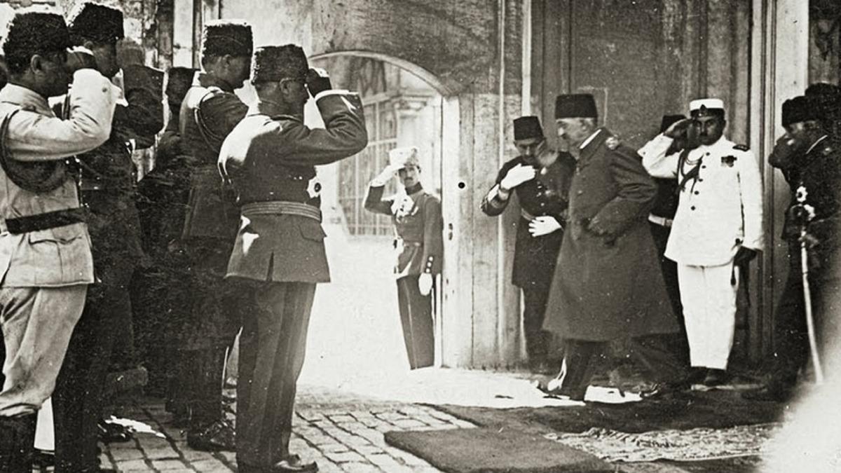 Saltanatın Kaldırılması Hakkındaki Bu Bilgileri Okuyunca Atatürk’ün Ne Kadar Yerinde Bir Karar Verdiğini Daha İyi Anlayacaksınız