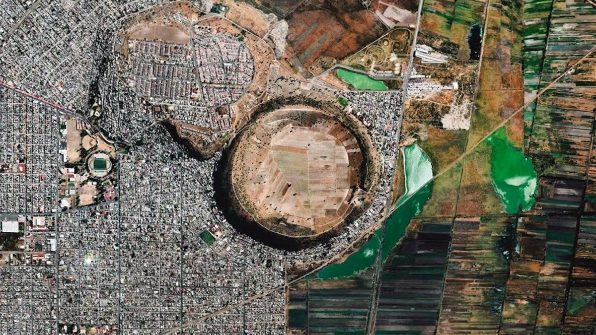 Dünya’nın Göbek Deliği de Diyebileceğimiz Bu Devasa Çukur Nasıl Oluştu?