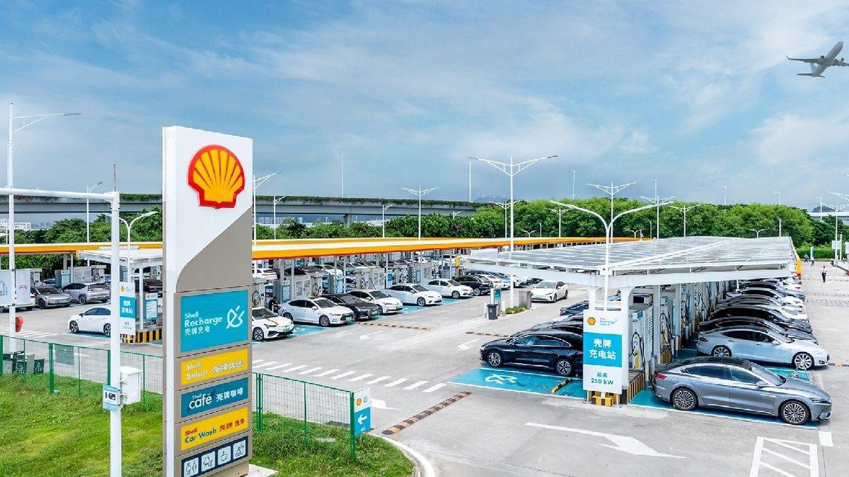 Shell ve BYD, Dünyanın En Büyük Elektrikli Araç Şarj İstasyonunu Açtı: Günde 3 Binden Fazla Araca Hizmet Veriyor!