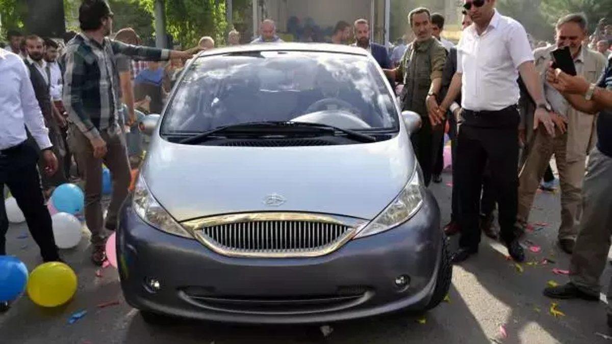 “Türkiye’nin İlk Yerli Otomobili” Sıfatıyla Tanıtılan “İmza”yı Neden Hiç Sokaklarda Göremedik?