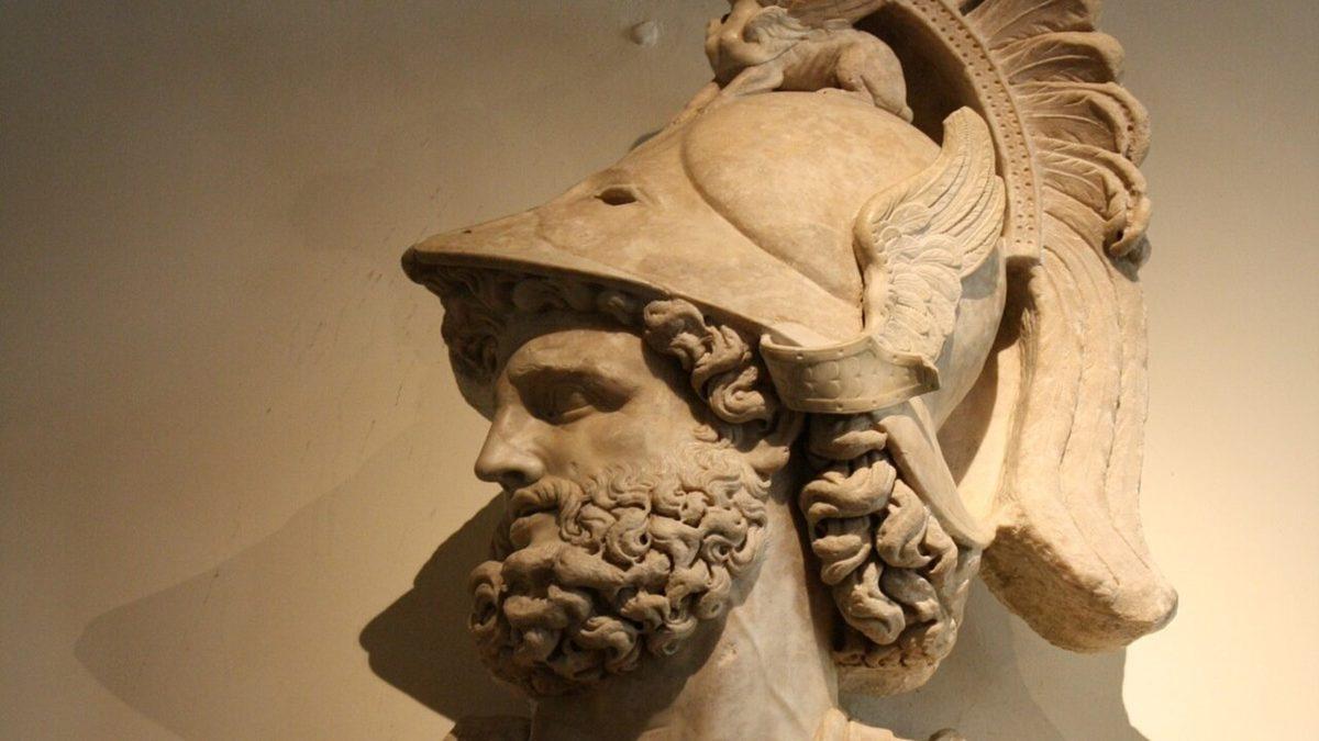 Kaosa Olan Merakından Afrodit ile Yaşadığı Aşka Kadar Yunan Mitolojisinin Savaş Tanrısı: Ares Kimdir?