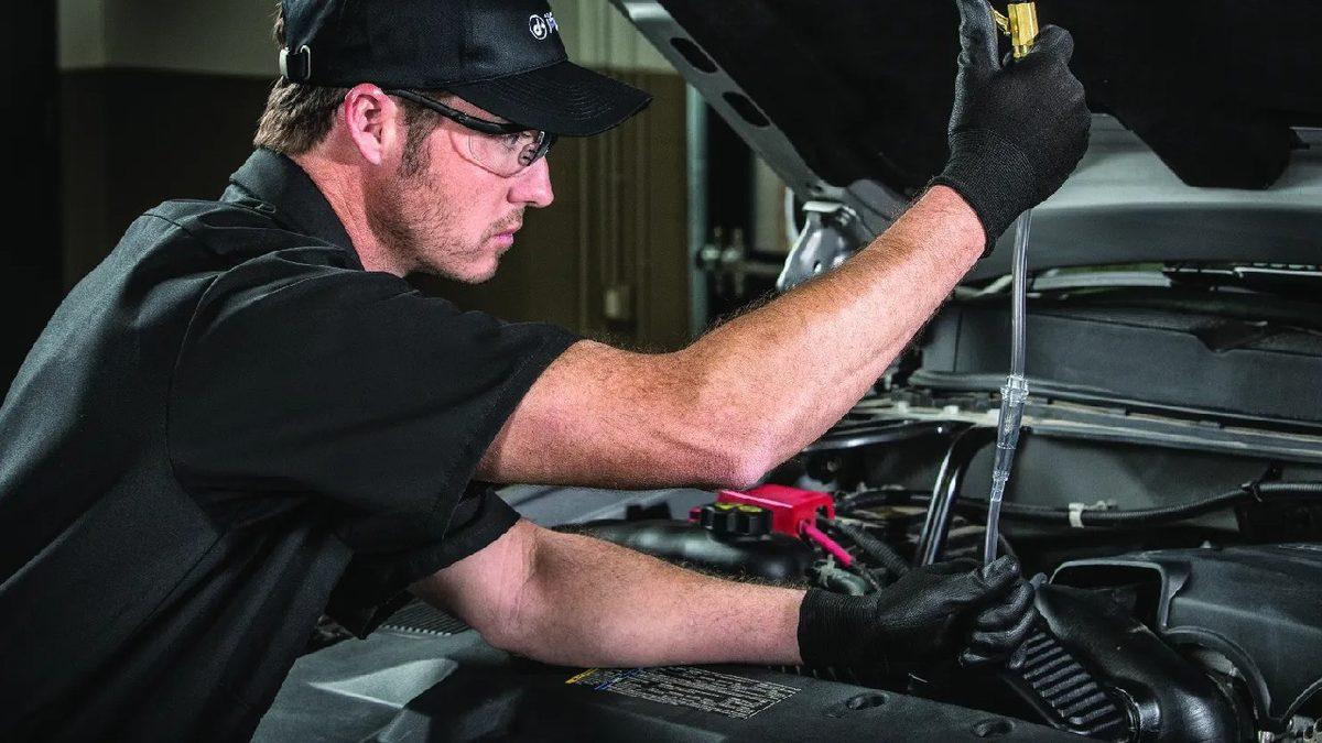 Dizel Otomobillerde Karşılaştığımız AdBlue Nedir, Neden Arabamıza Bunu Koyuyoruz, Biterse Ne Olur?