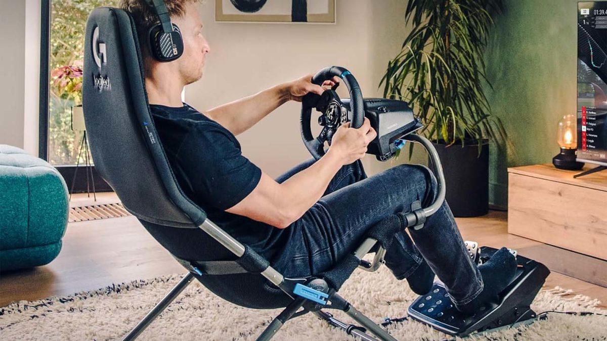 Logitech, Kendinizi Yarış Arabasındaymış Gibi Hissedeceğiniz, Piknik Masası Gibi Katlanabilen Oyuncu Koltuğunu Tanıttı [Video]