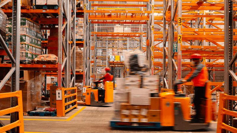 Hepsiburada, Yapay Zekâyı Alışverişin Her Aşamasına Entegre Ediyor: ChatGPT’li Yorum Özelliği, Pazarlama Uygulamaları ve Dahası