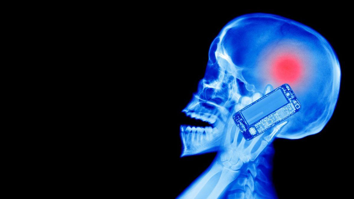 Kullandığınız Telefonun Ne Kadar Radyasyon Saçtığını Öğrenmenin Kolay Yolunu Açıkladık!